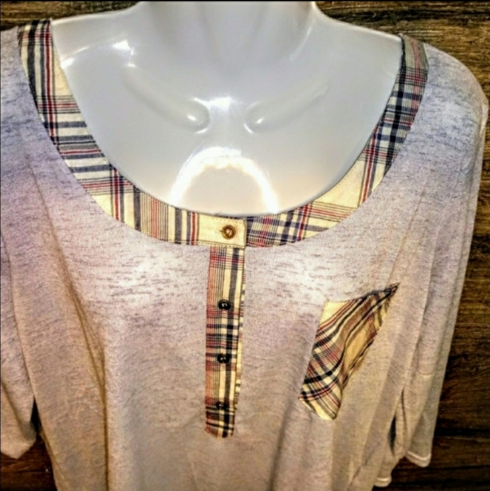 Love Top Size 1X Plaid High Low Crop Sleeve NWT - Picture 9 of 12
